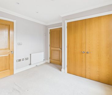 Grosvenor Court, 103 Packhorse Road, Gerrards Cross,SL9 - Photo 6