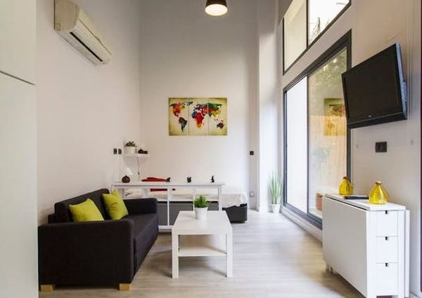 Calle Miguel Yuste, Madrid, Community of Madrid 28037