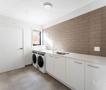 Accessible Living Meets Modern Comfort - Photo 4