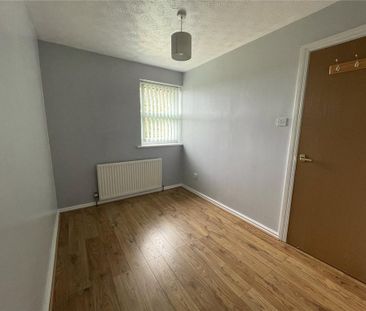 2 bedroom semi-detached house to rent - Photo 6