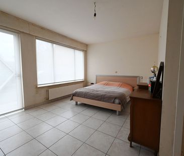 Te huur: Gelijkvloers appartement in Ardooie met carport! - Photo 6