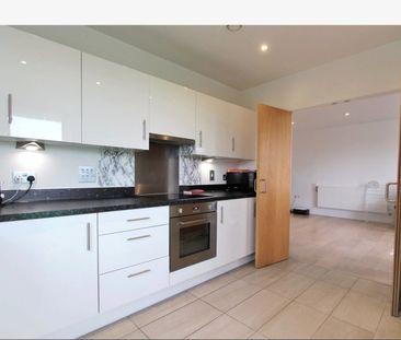 3 Bed Flat, Best House, HA9 - Photo 3