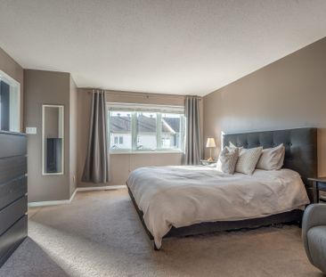 For Lease - 1031 Capreol Street, Orleans - Cumberland and Area, Ont... - Photo 1