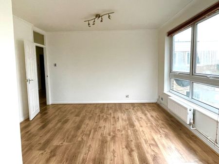 2 Bed Flat, Tunbridge Court, SE26 - Photo 4