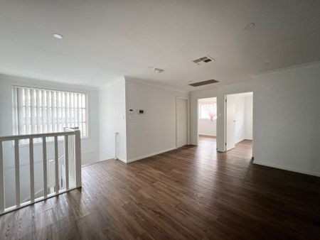 Fresh & Bright 4 Bedroom Home - Photo 5