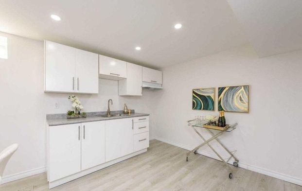 For Lease - 352 East 18th Street Unit# BSMT, Hamilton, Ontario - Photo 1