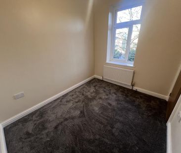 4 bedroom terraced house to rent - Photo 6
