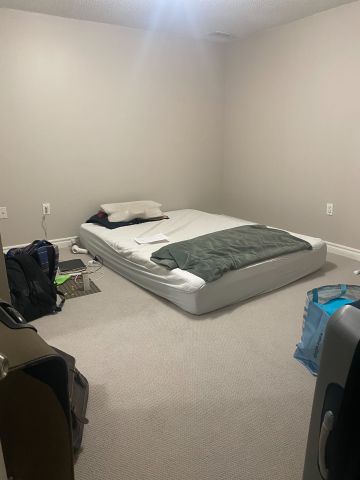 For Lease - 6906 Vicar Gate, Mississauga, Ontario - Photo 3