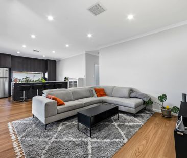 Modern Greenwood Living - Photo 3
