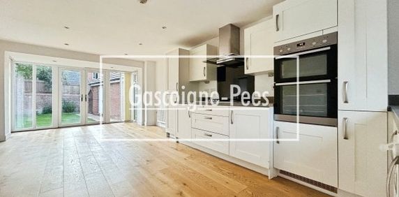 Spiers Meadow, Basingstoke, RG24 - Photo 2