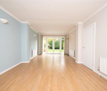 5 bedroom semi-detached house to rent - Photo 2