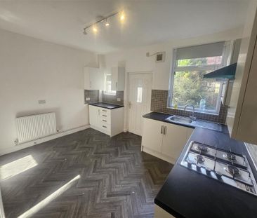 2 bedroom terraced house to rent - Photo 3