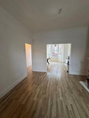 3 Bed Terraced House, Esmond St, L6 - Photo 1
