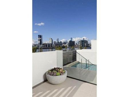 Stunning Waterfront Masterpiece with Unrivaled Luxury and Spectacular Views - Photo 3