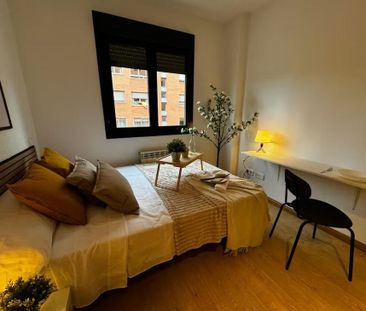 Calle de Vicente Blasco Ibez, Madrid, Community of Madrid 28050 - Photo 3