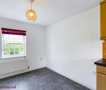 4 bedroom link detached house to rent - Photo 4