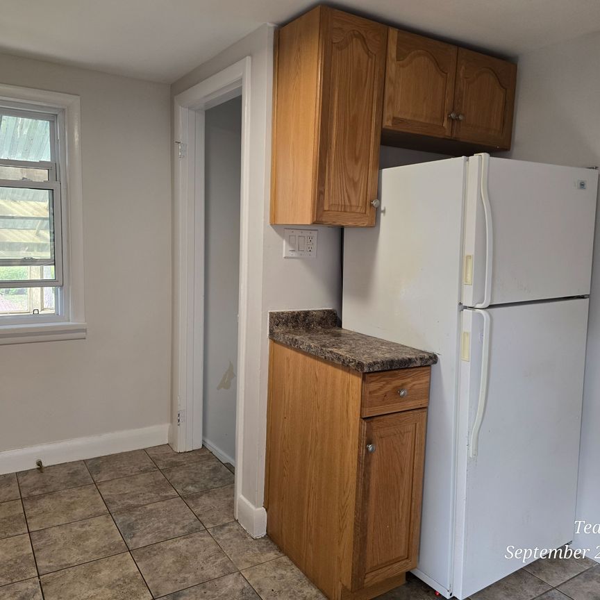 For Lease - 6023 Montrose Road, Niagara Falls, Ontario - Photo 1