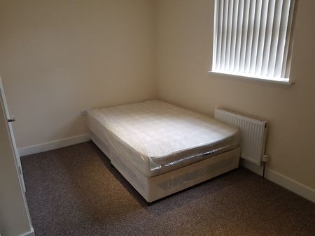 Room in a Shared House, Hubert Road, B29 - Photo 2
