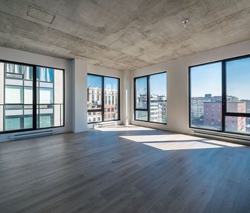 464 Saint-Henri Street, Montréal, QC - Photo 1