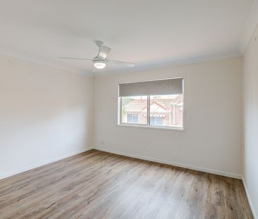 Beautifully Maintained Home With Modern Features - Photo 5