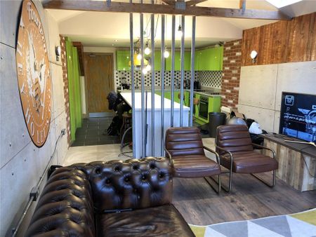 6 bedroom end of terrace house to rent - Photo 4