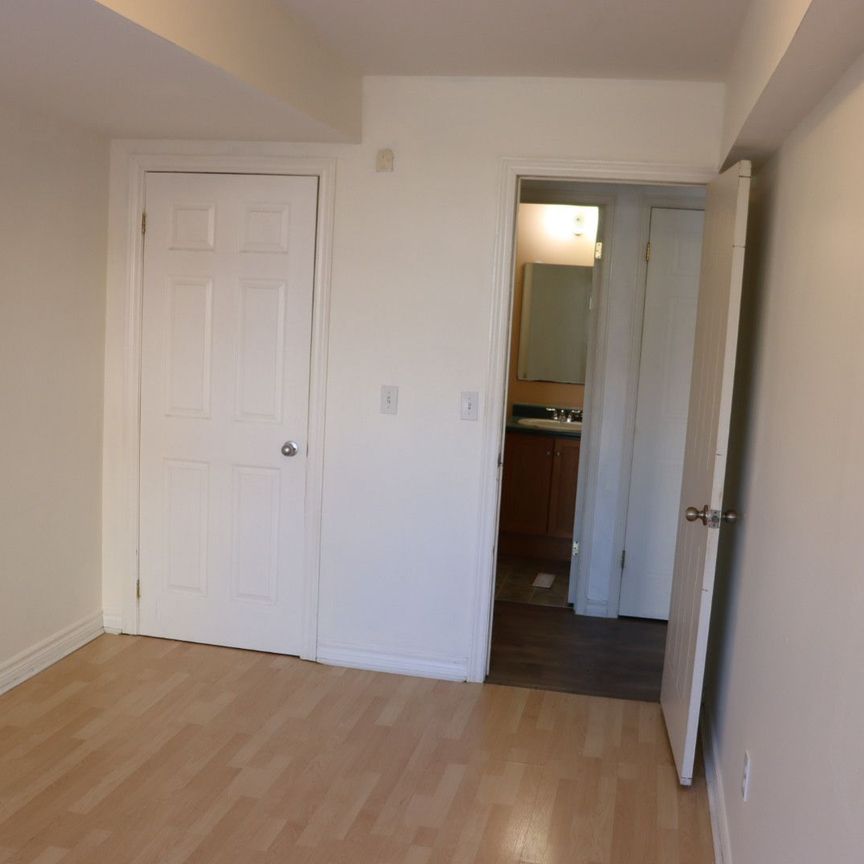 For Lease - 174 Rickson Avenue, Guelph, Ontario - Photo 1