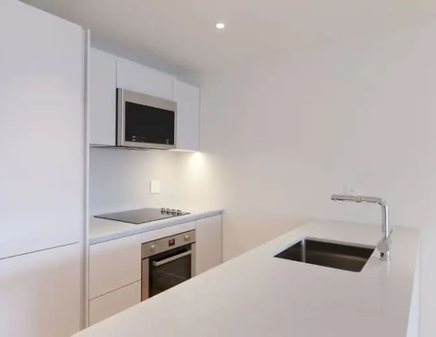 3460 Rue Durocher | 3460 Rue Durocher, Montreal - Photo 1