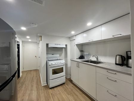 For Lease - 960 Briar Hill Avenue Unit# Bsmt, Toronto, Ontario - Photo 4