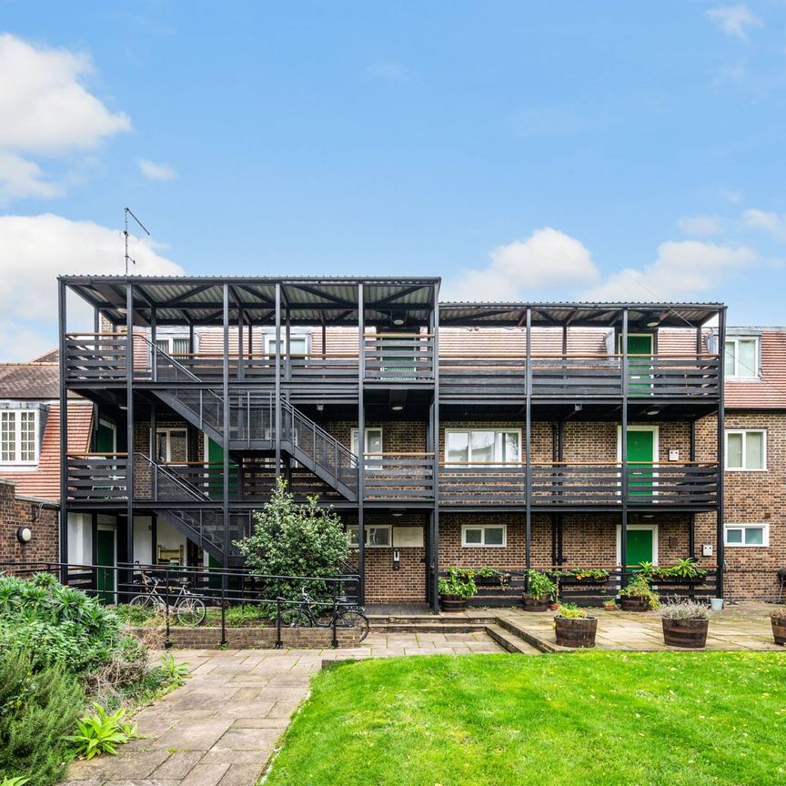 Slater Mews, Clapham Old Town, SW4 - Photo 1