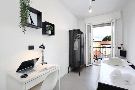 Via Luigi Mercantini, Milan, Lombardy 20158 - Photo 2