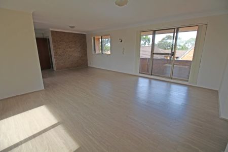 Updated 2 bedroom Apartment in the heart of Westmead - Photo 2