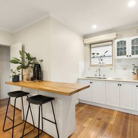 6/16 Vanberg Road, Essendon VIC 3040 - Photo 4