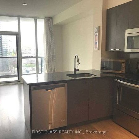 Yonge/Sheppard-Luxurious convenient 1Bdrm+Den 1 Bathrm. - Photo 3