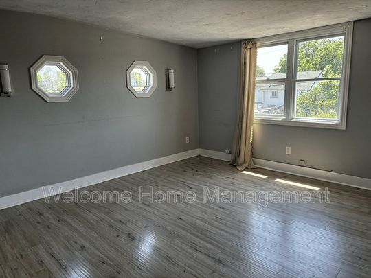 $1,750 / 2 br / 1 ba / Hamilton Has A Gorgeous Upper Unit Awaiting You! - Photo 1