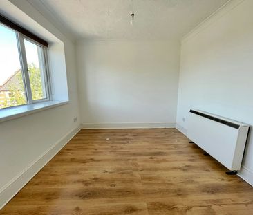 Flat to rent on - Photo 6