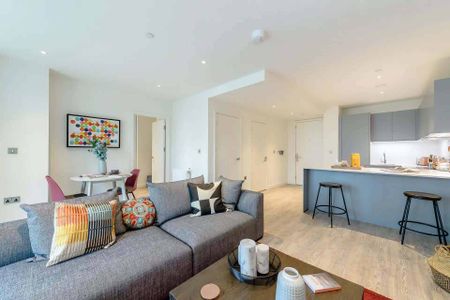 3 Bed Apartment - Photo 4
