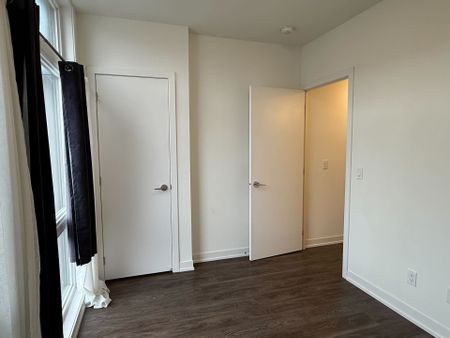 For Lease - 2 Steckley House Lane Unit# 924, Richmond Hill, Ontario - Photo 2