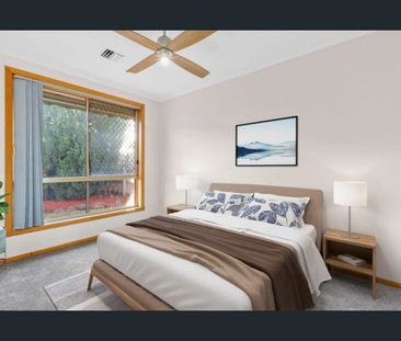 Bright & Spacious Family Home in a Prime Court Location - Photo 4