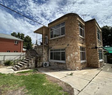 Character Apartment - Photo 6