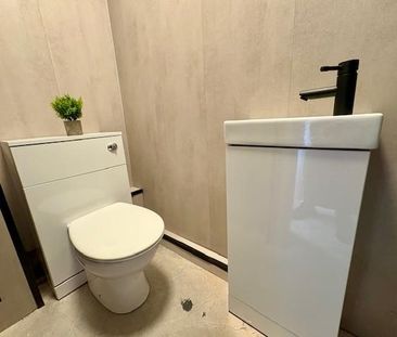 1 bedroom house of multiple occupation to rent - Photo 6