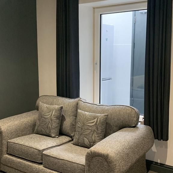 4 bedroom house to rent - Photo 1