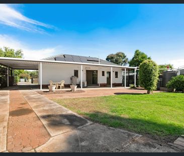 Lovely 2 Bedroom Home - Photo 5