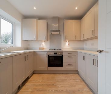 3 bedroom semi-detached house to rent - Photo 6