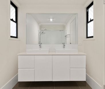 6 Reed Street, Logan Reserve QLD 4133 - House For Rent | Domain - Photo 5