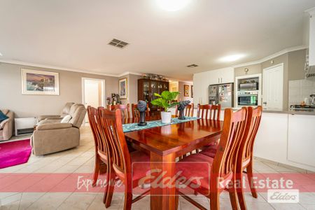 The heart of Waikiki! - Photo 5