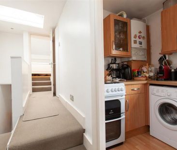 1 bedroom flat to rent - Photo 6