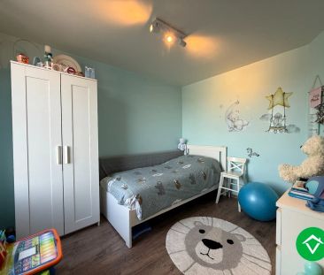 Prachtig gerenoveerde woning met 3 slaapkamers en tuin te Roeselare... - Photo 1