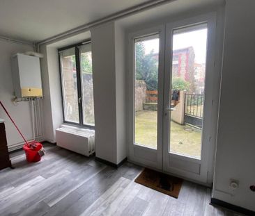 Location Appartement 3 pièces 67m² ST ETIENNE 42000 - Photo 6