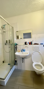 1 Zimmer, Küche, Bad, und Balkon in einer 3 Zimmer Wohnung frei - Photo 3