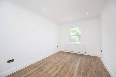 5 bedroom terraced house to rent - Photo 4